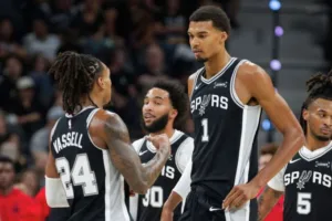 226公分外星人現身NBA!馬刺豪取開季四連勝!