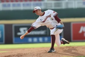 樂天桃猿黃子鵬(photo:CPBL)/金享娛樂城