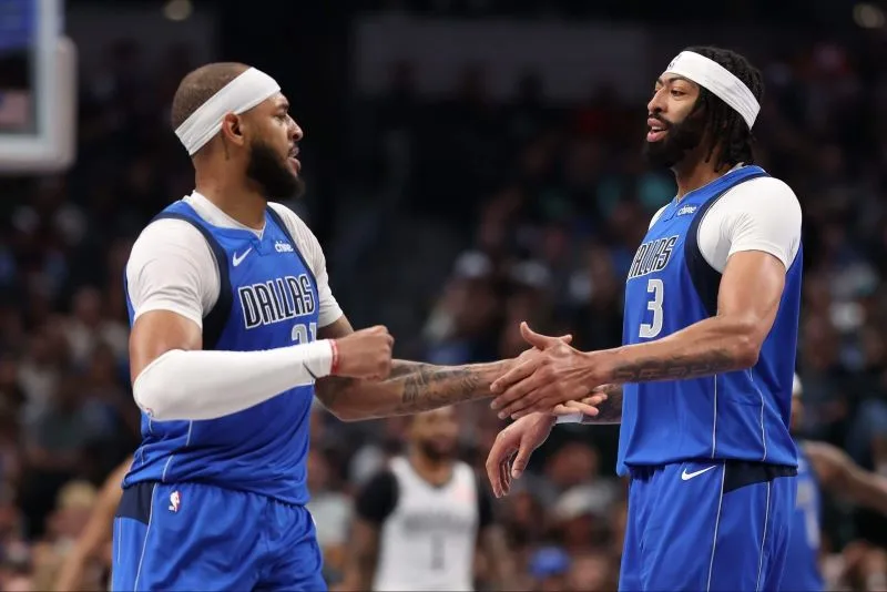 戴維斯和加福德的禁區威脅讓爵士感到絕望/金享娛樂城