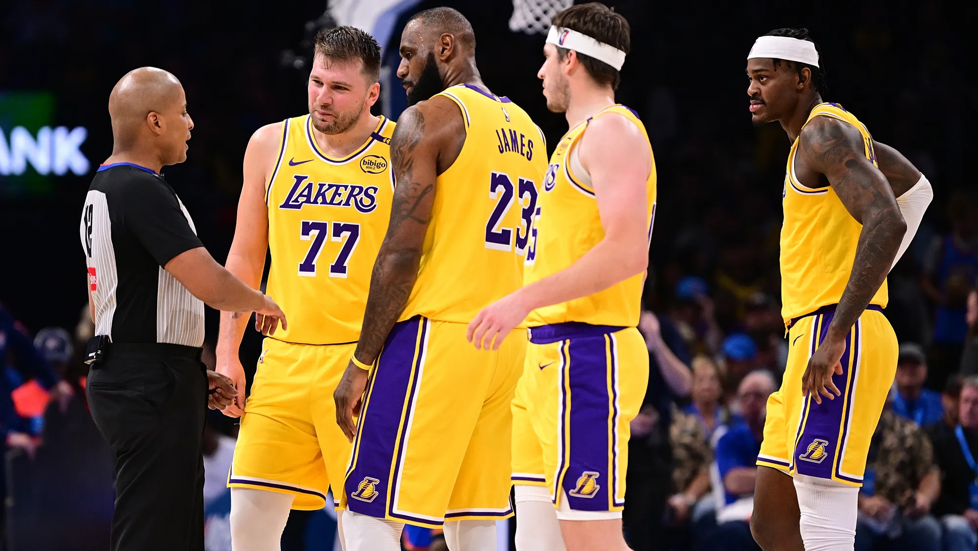 湖人隊有兩個75大超巨。(photo：yahoo sports)/金享娛樂城